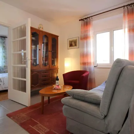 In Porec/istrien 38642 Apartment *