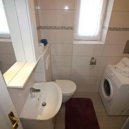 Apartment In Porec/istrien 38642